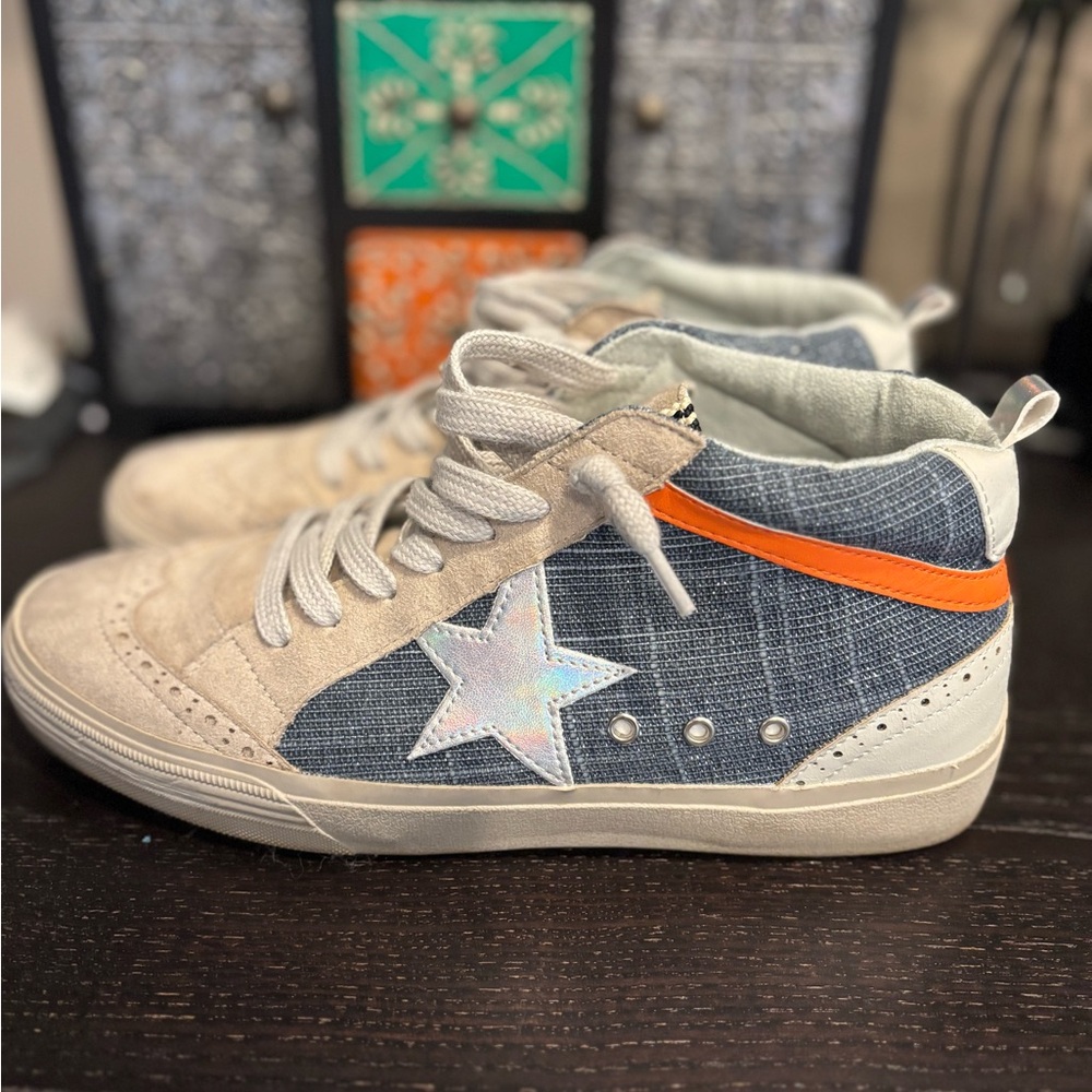 Shu Shop Paulina. Size 10. Worn twice. EUC